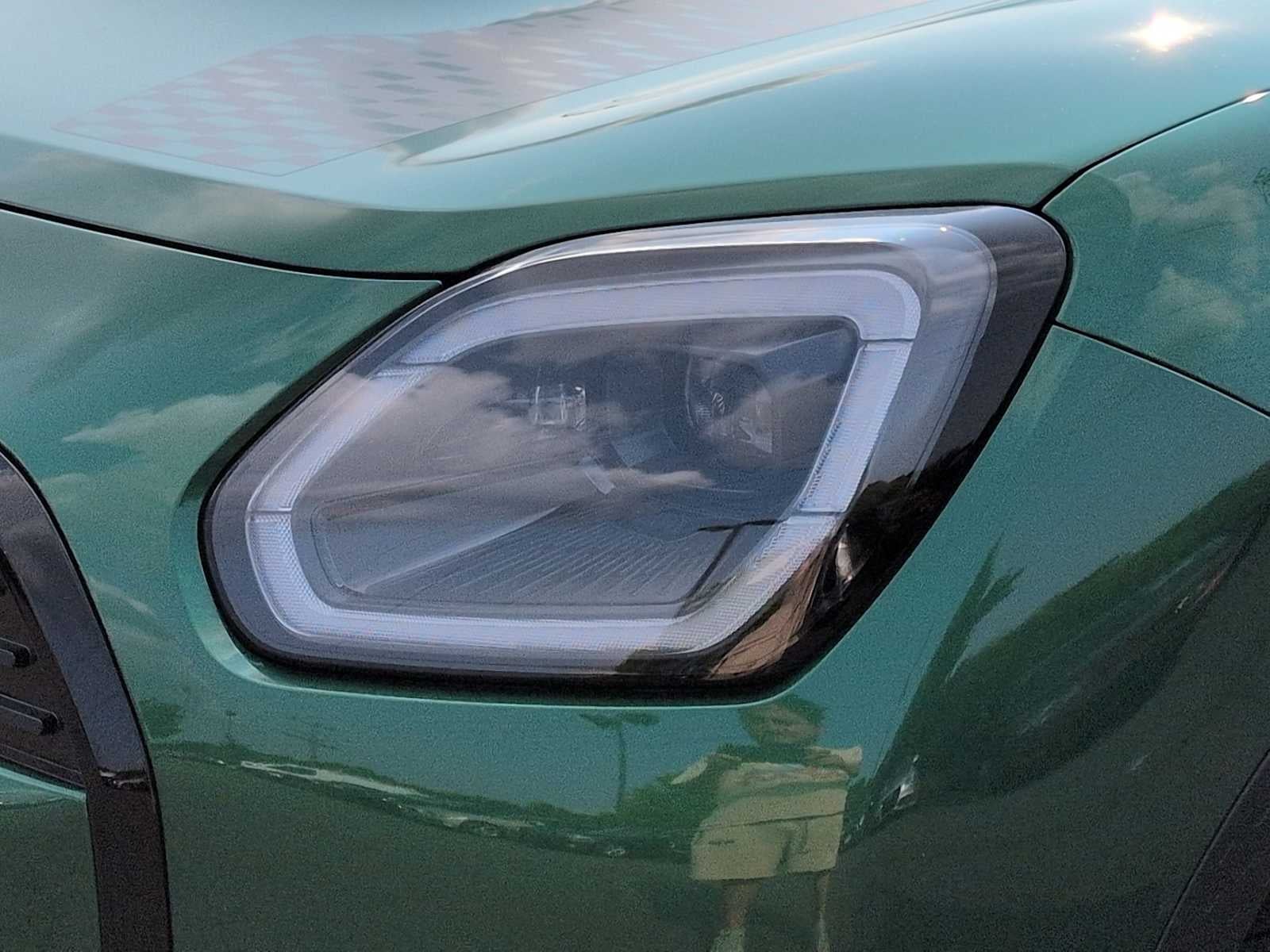 2027 MINI COUNTRYMAN SIGNATURE PLUS