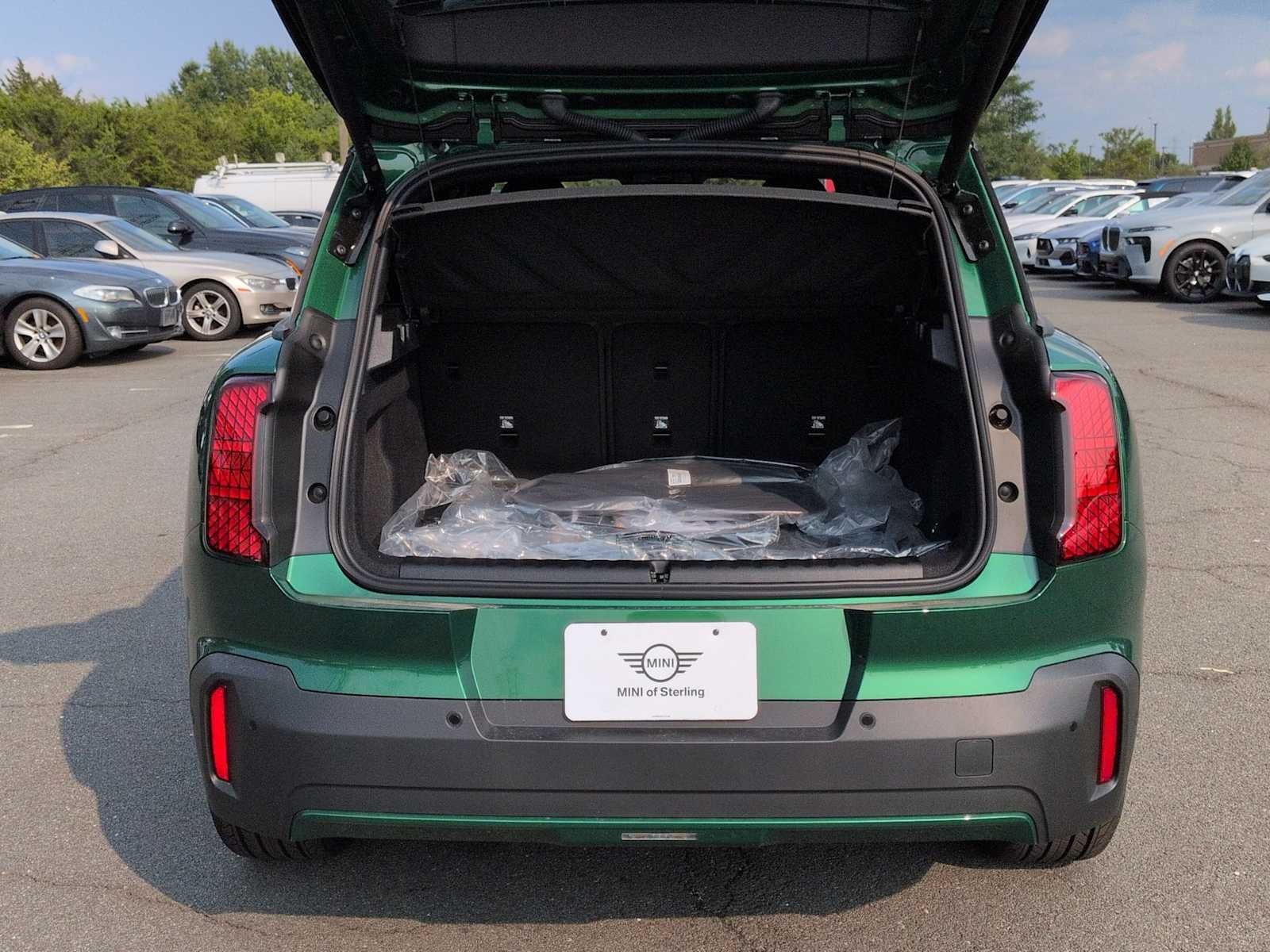 2027 MINI COUNTRYMAN SIGNATURE PLUS