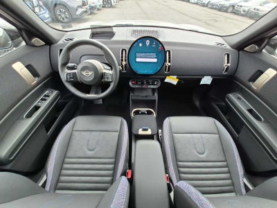 2027 MINI COUNTRYMAN ICONIC