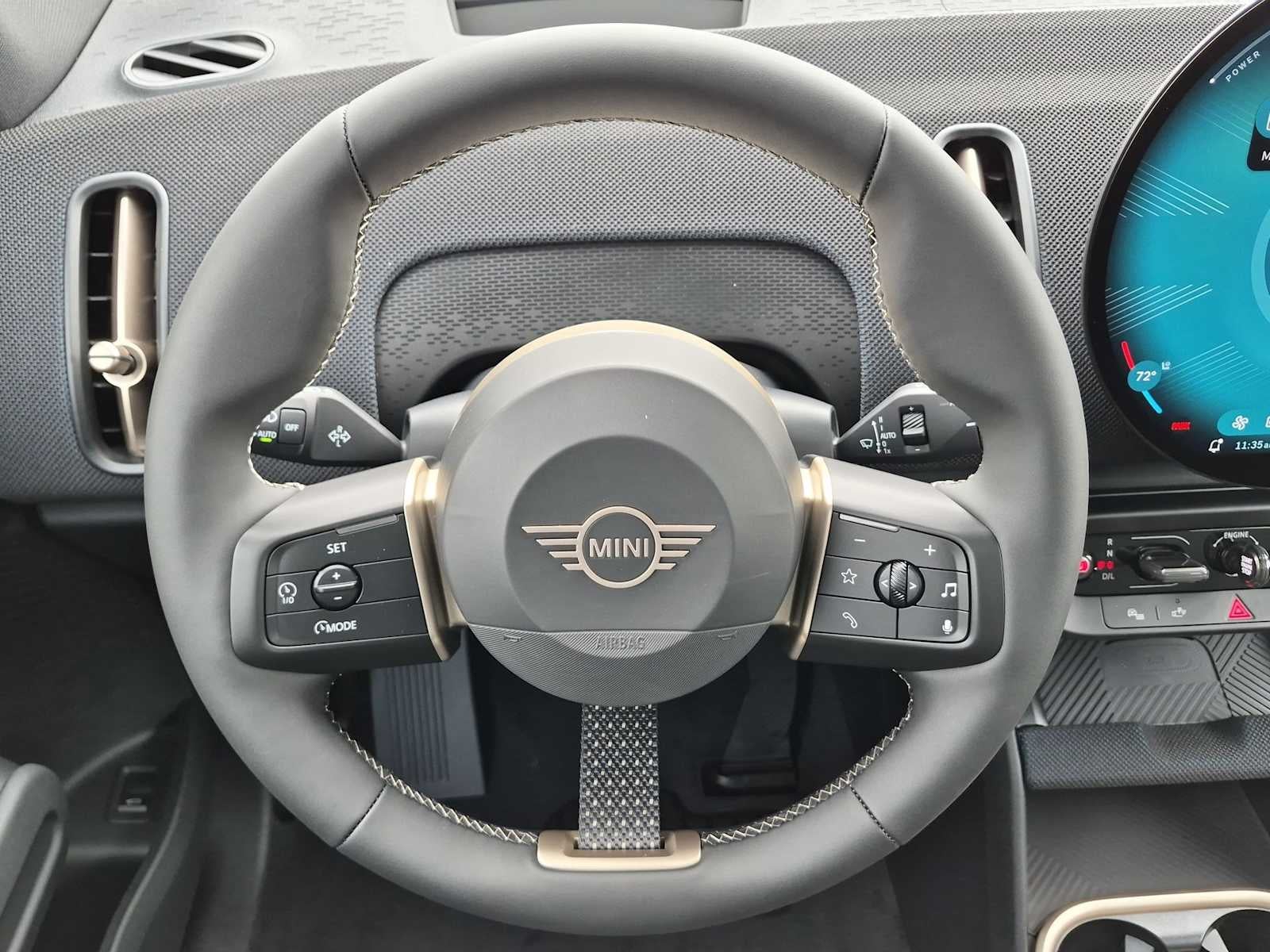 2027 MINI COUNTRYMAN ICONIC