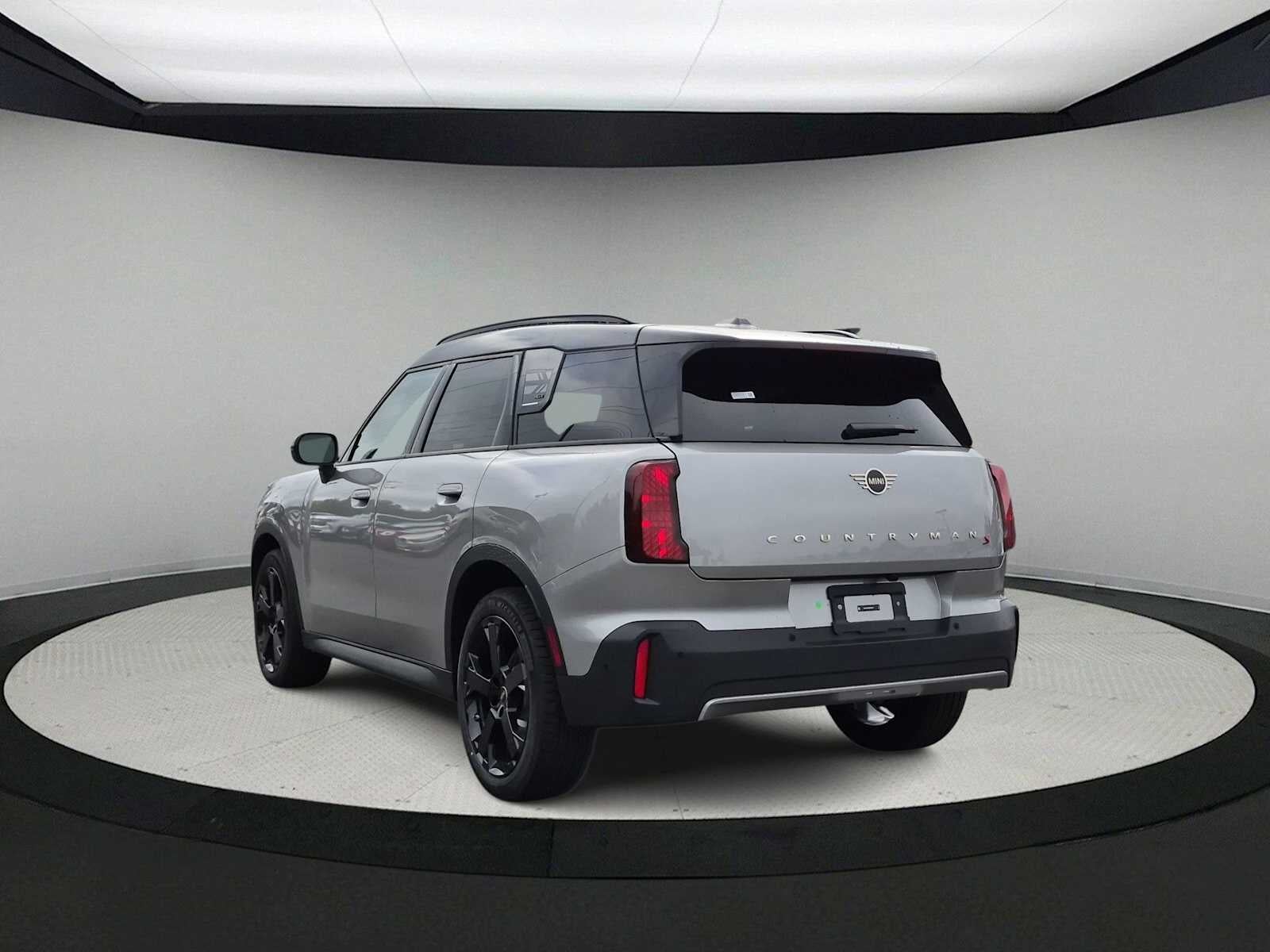 2027 MINI COUNTRYMAN ICONIC