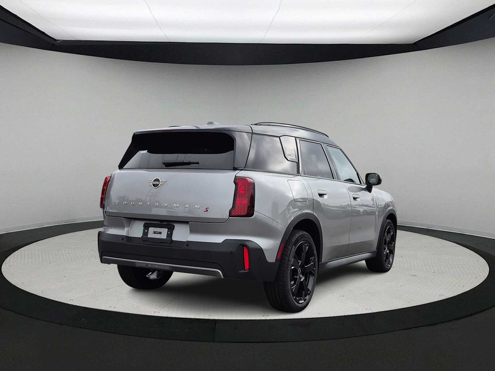 2027 MINI COUNTRYMAN ICONIC
