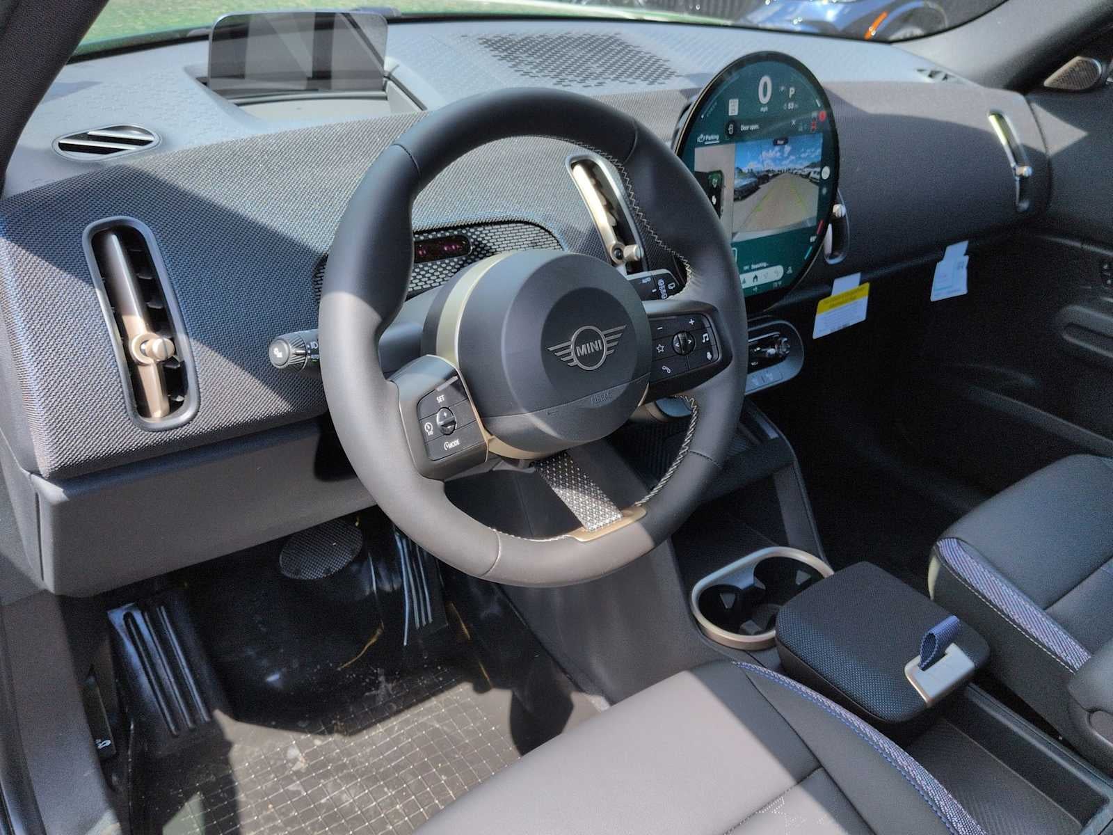 2027 MINI COUNTRYMAN ICONIC