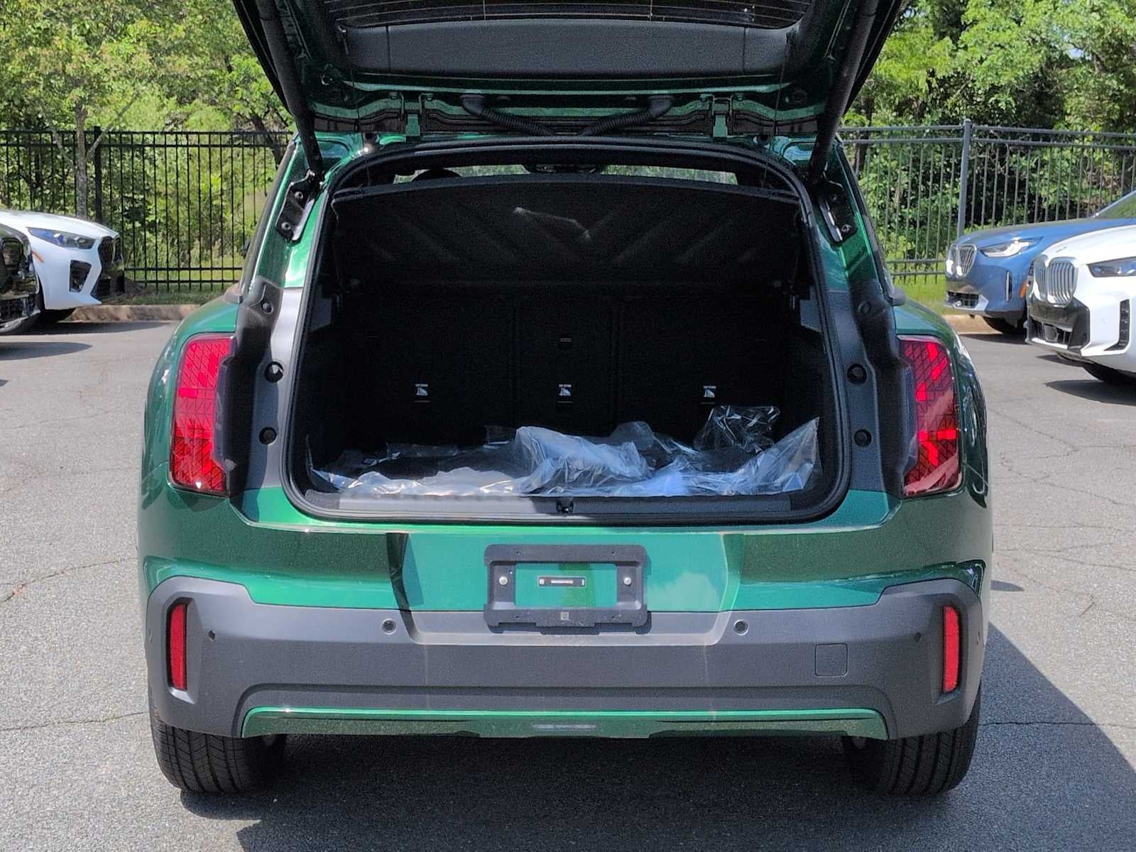 2027 MINI COUNTRYMAN ICONIC