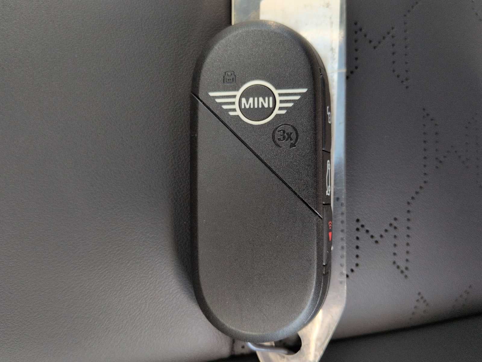 2027 MINI COUNTRYMAN ICONIC