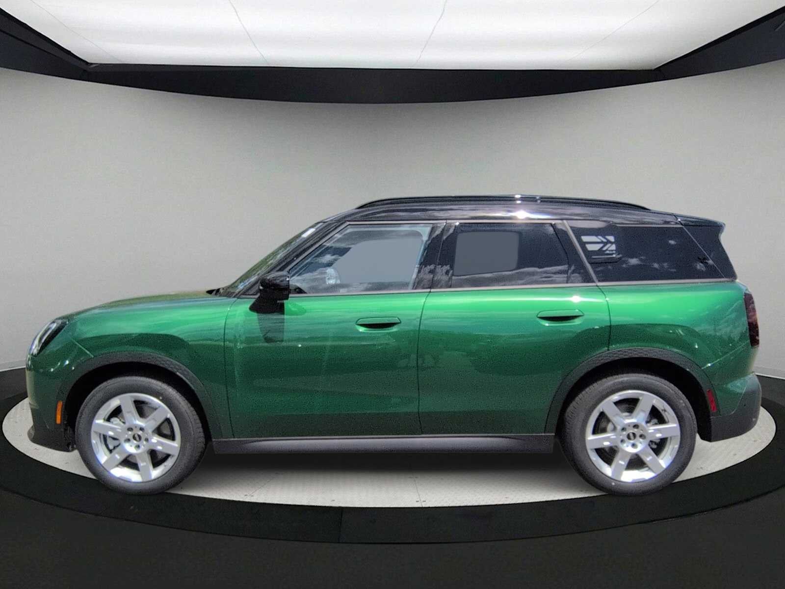 2027 MINI COUNTRYMAN ICONIC