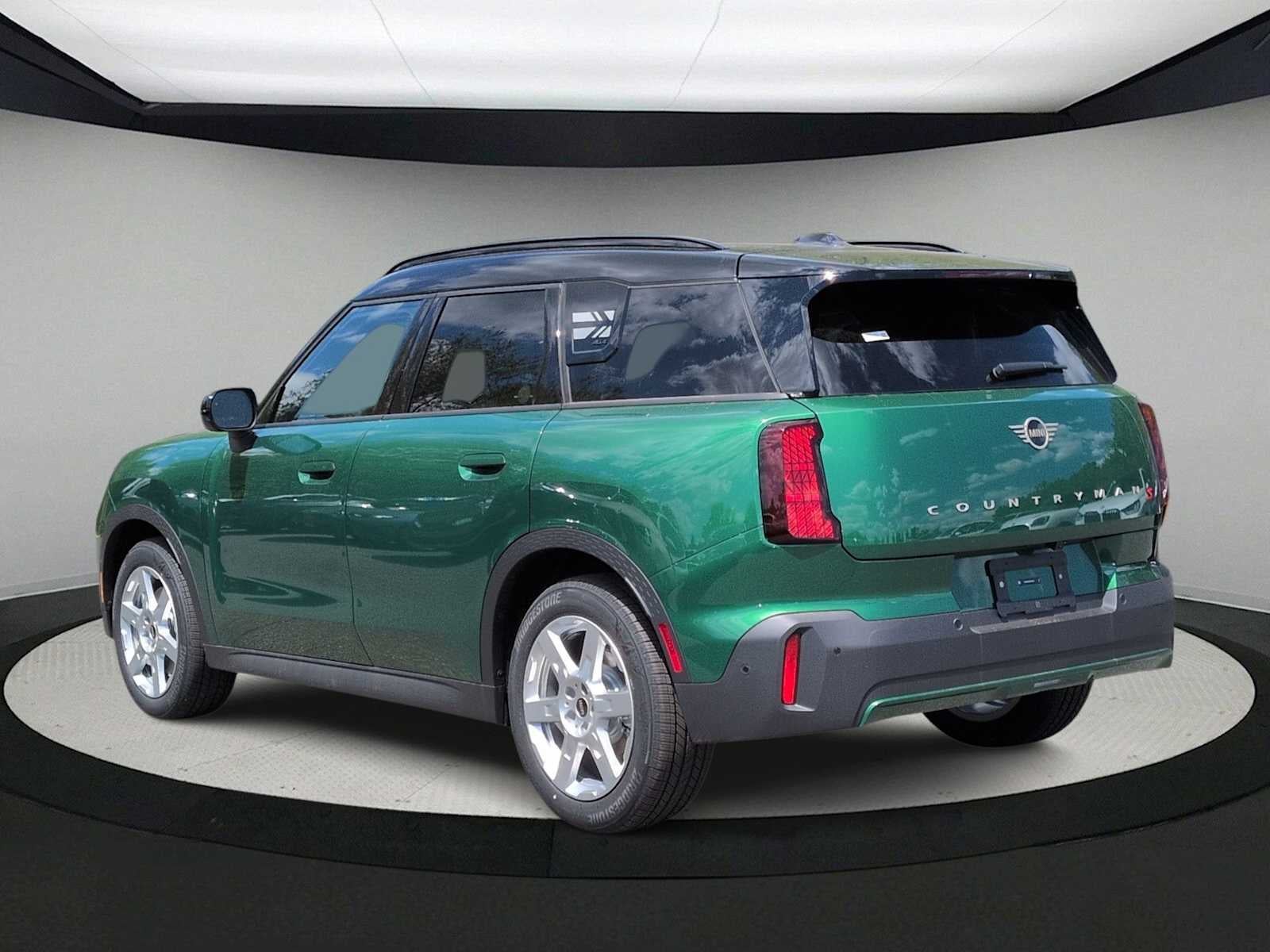 2027 MINI COUNTRYMAN ICONIC