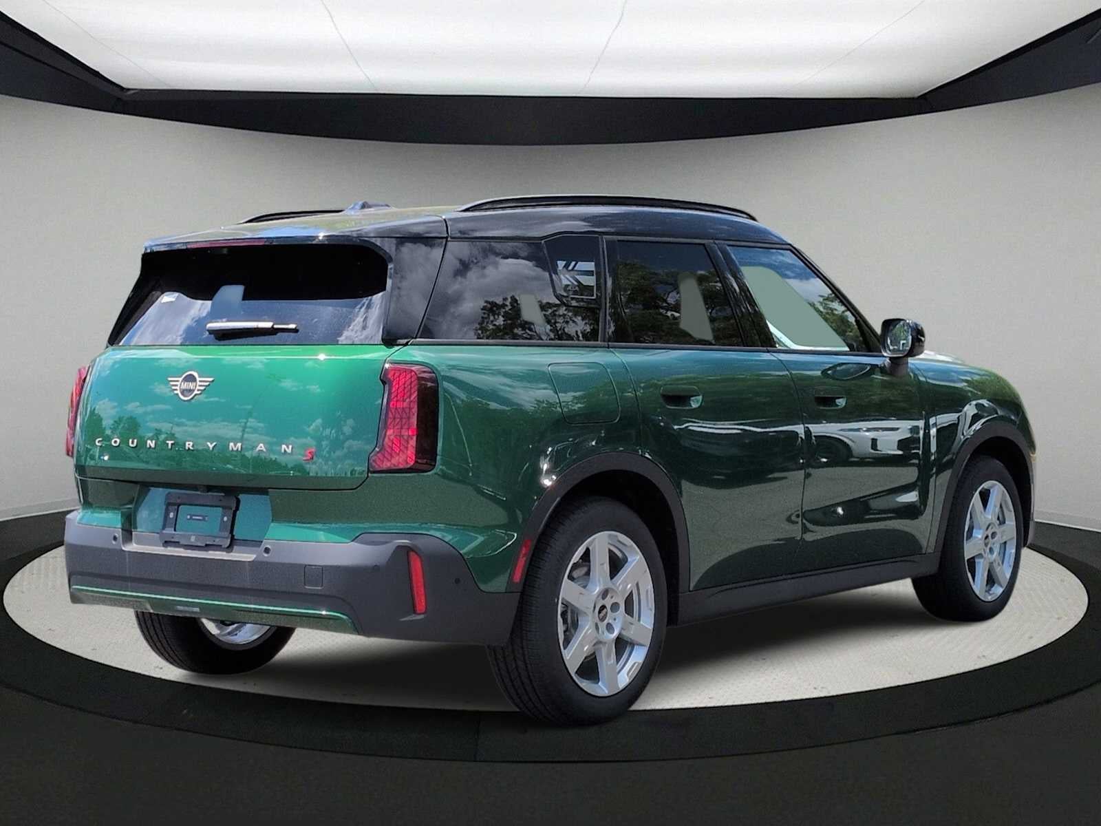 2027 MINI COUNTRYMAN ICONIC