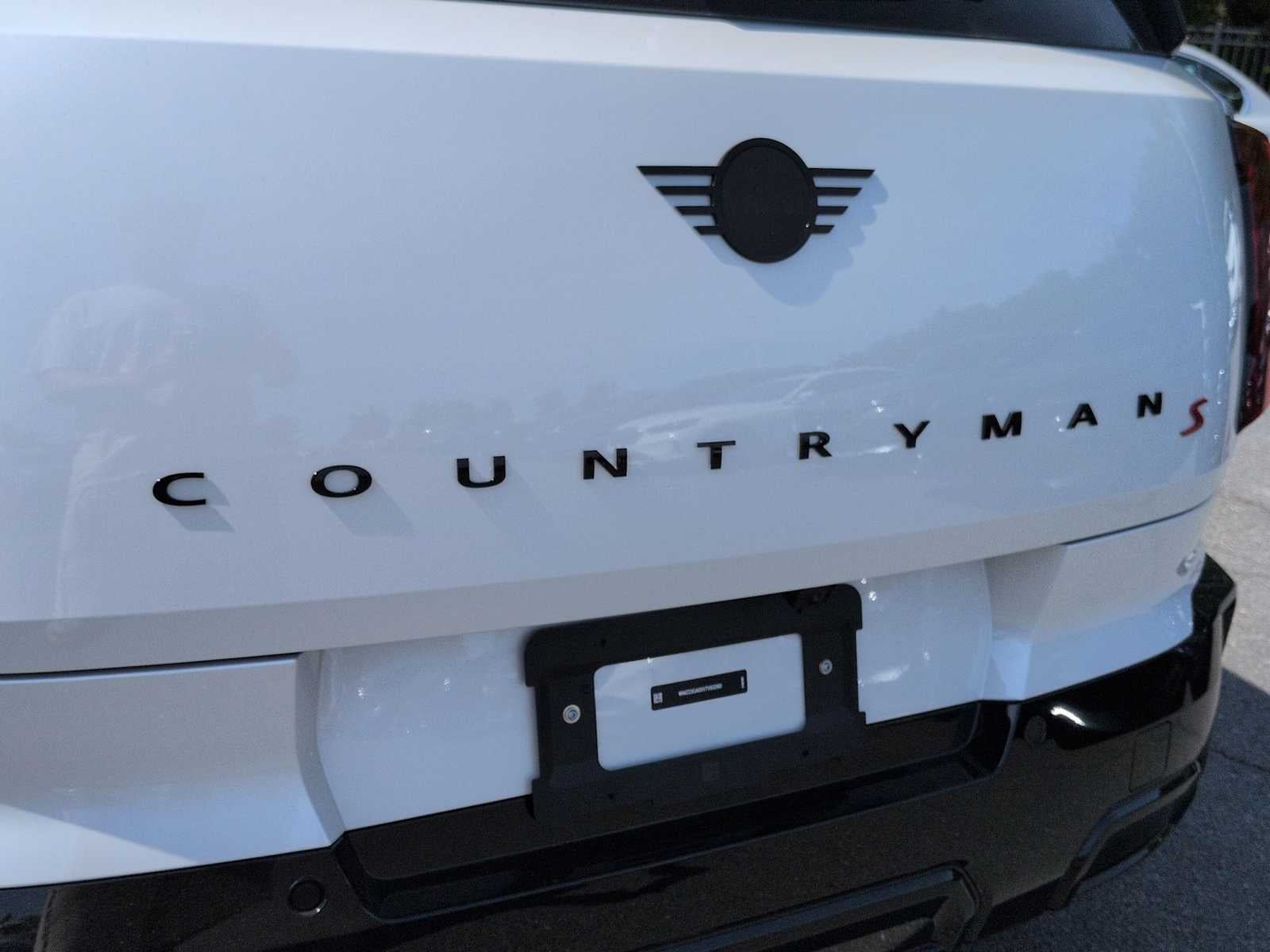 2027 MINI COUNTRYMAN ICONIC