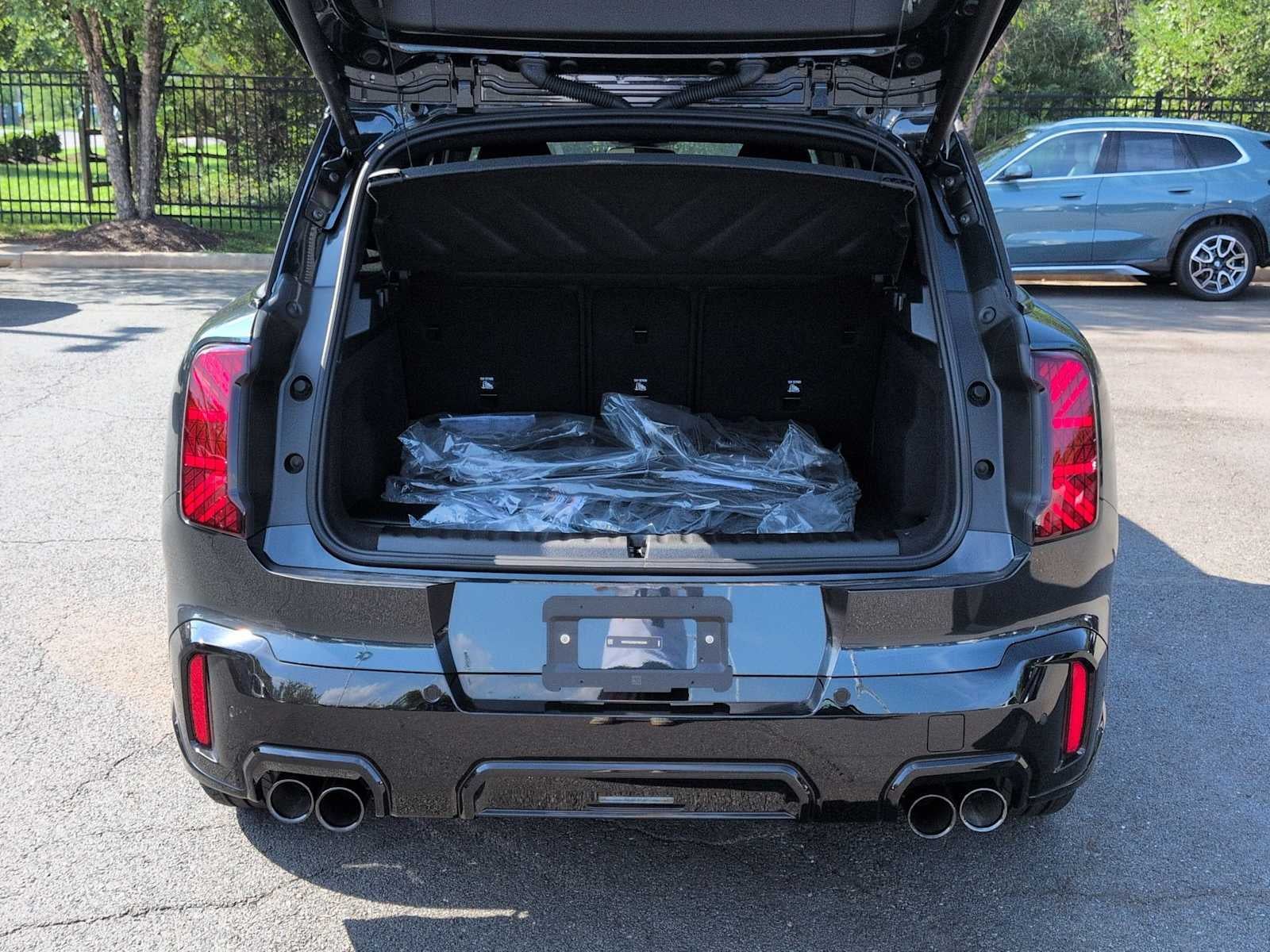 2027 MINI COUNTRYMAN ICONIC