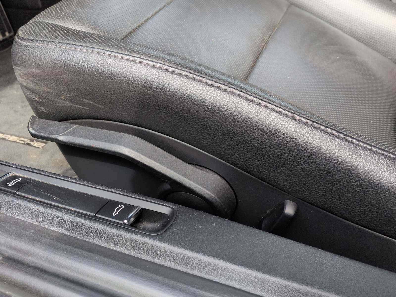 2016 Porsche Cayman 2dr Cpe