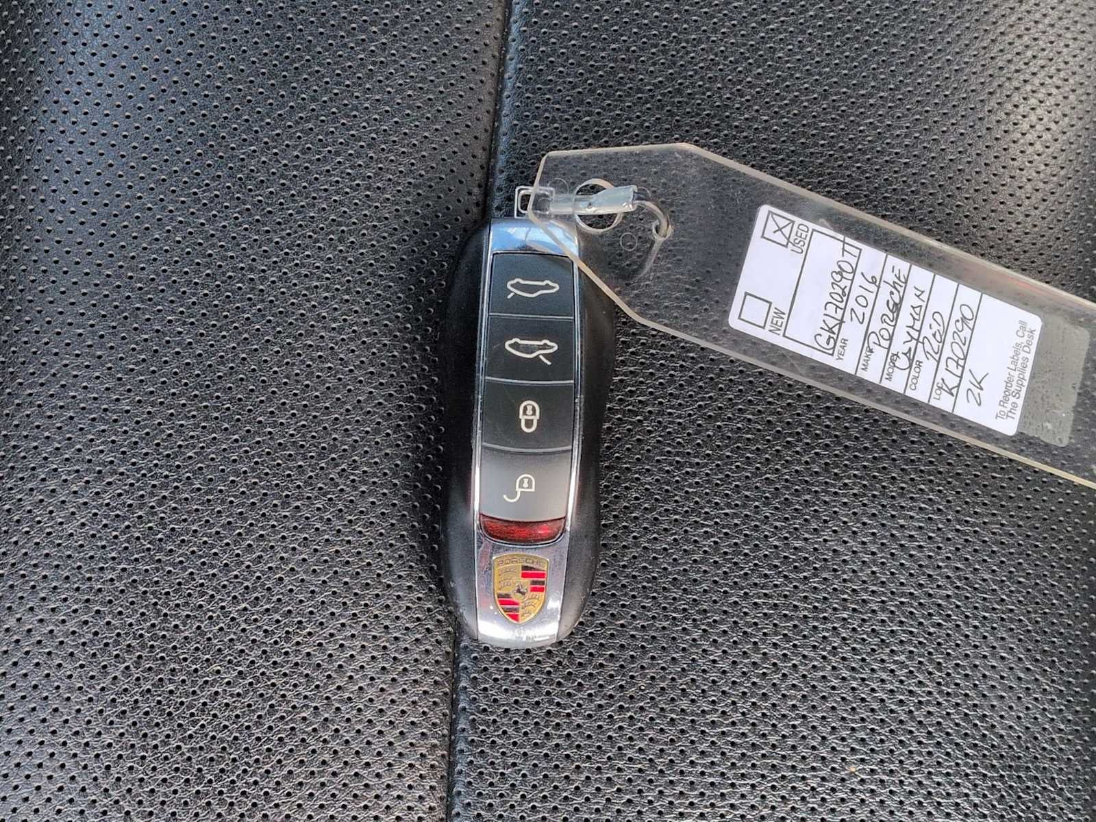 2016 Porsche Cayman 2dr Cpe