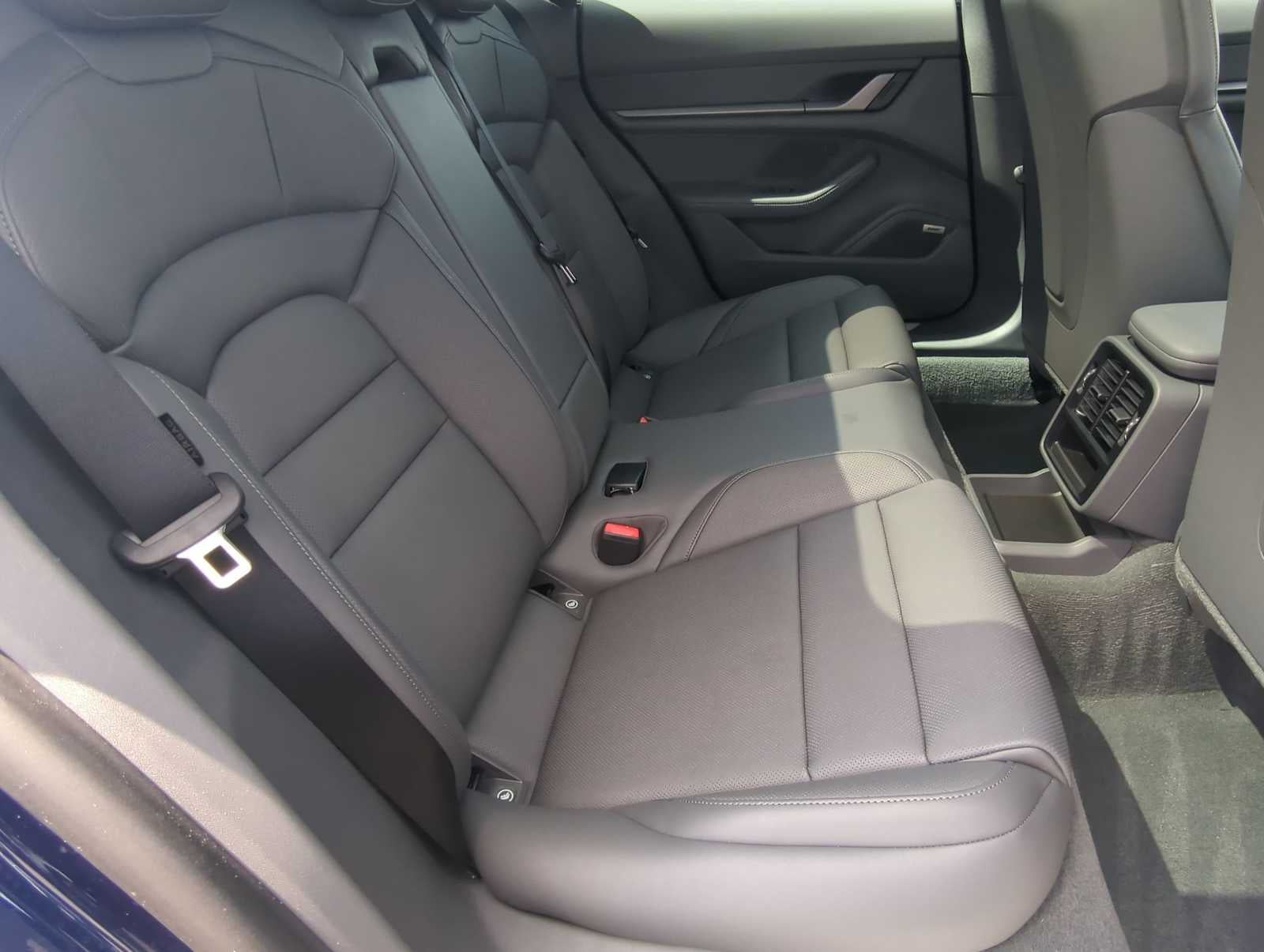 2025 Porsche Taycan 4S