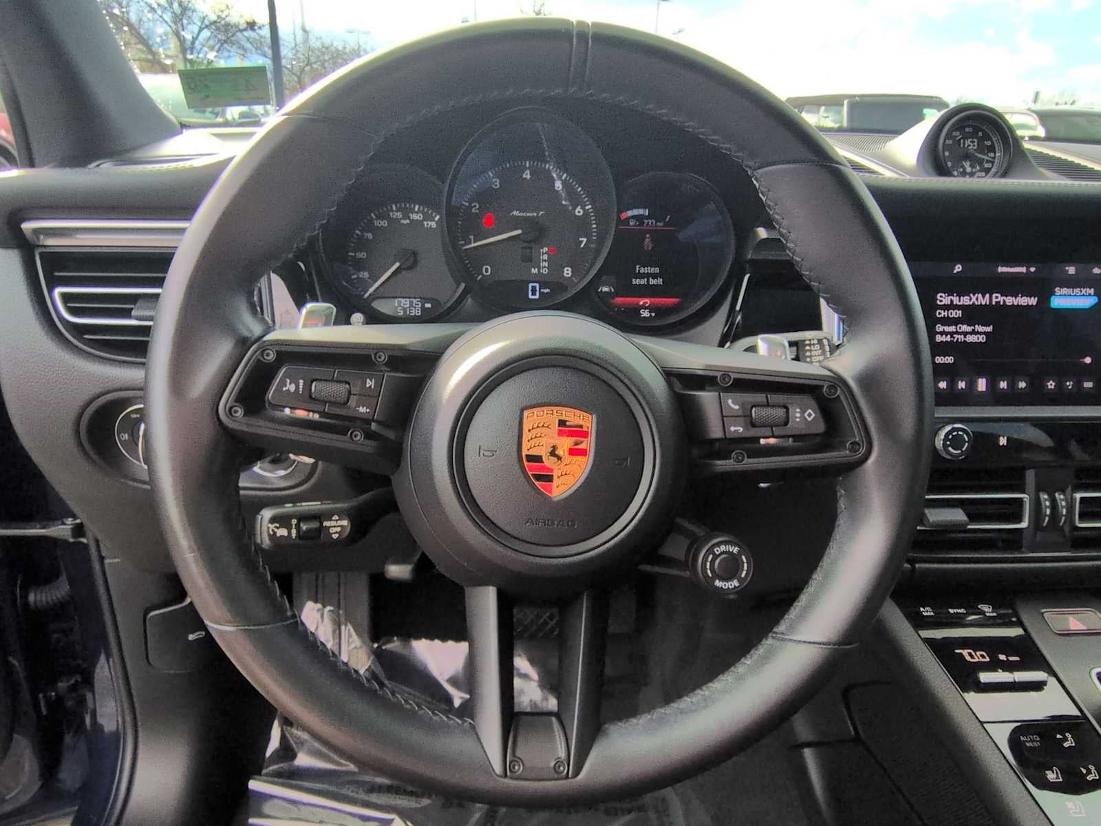 2023 Porsche Macan T