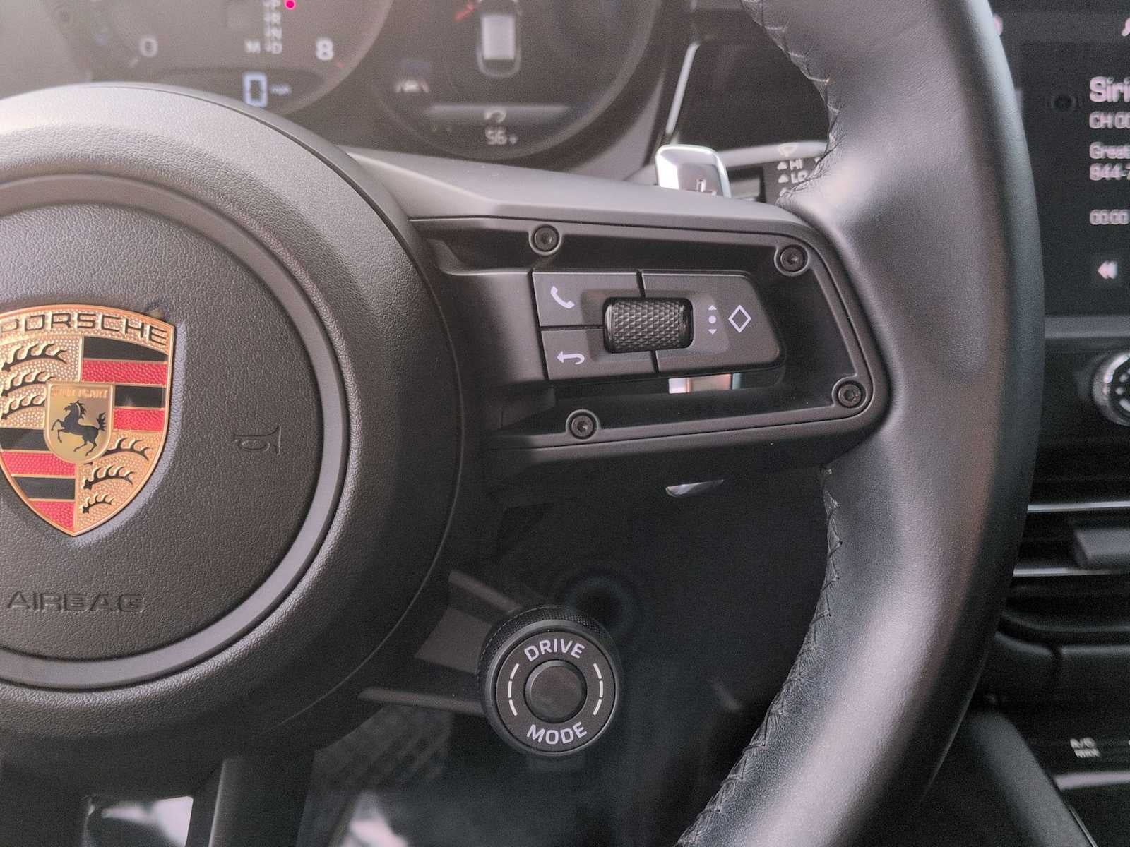 2023 Porsche Macan T