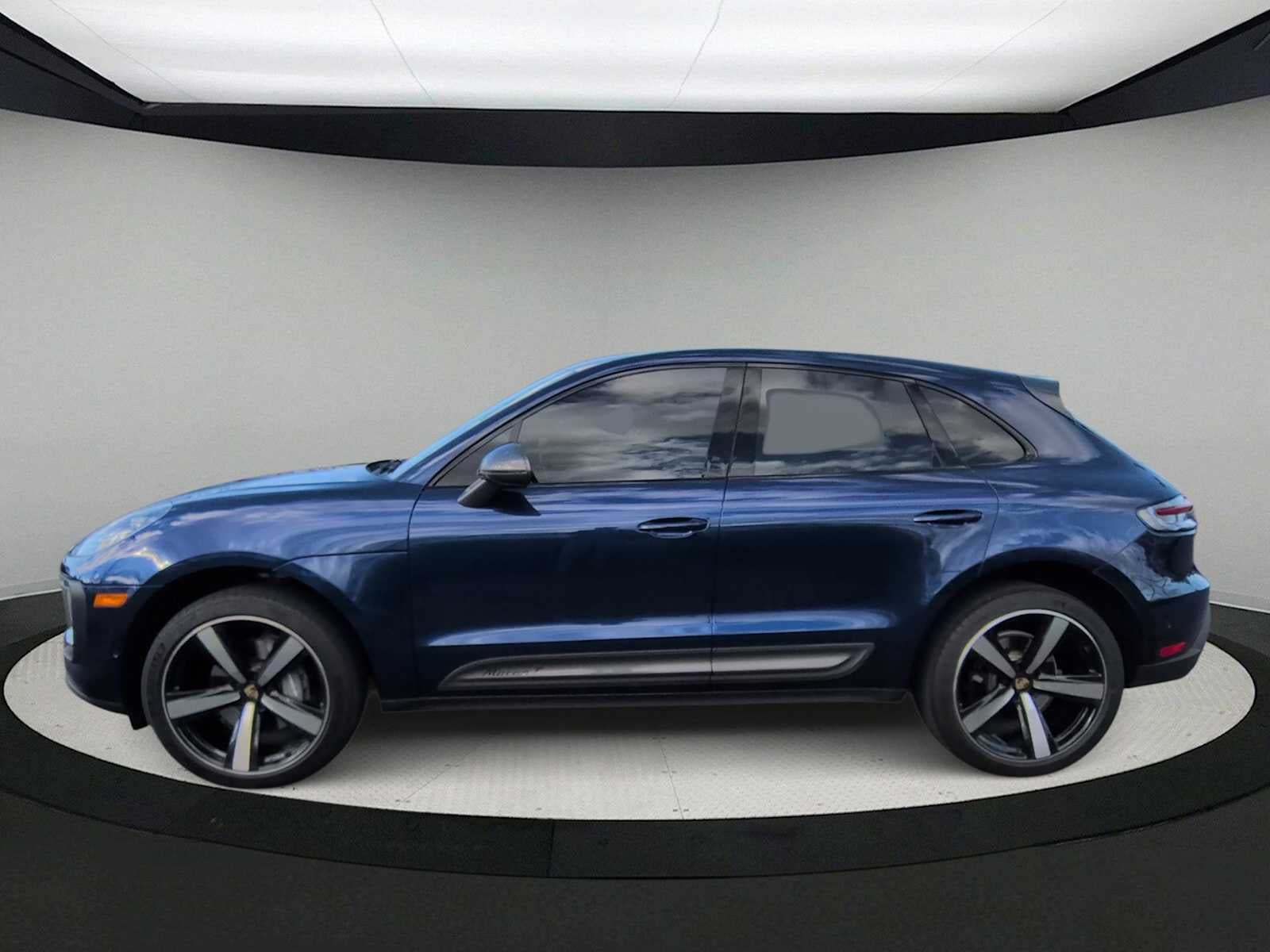 2023 Porsche Macan T