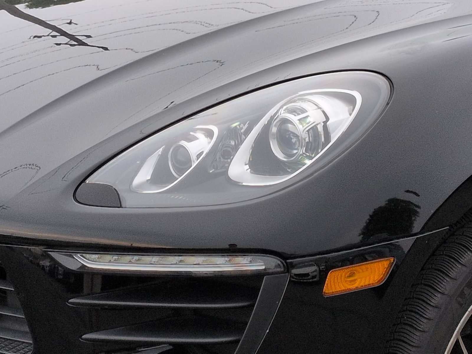 2018 Porsche Macan AWD