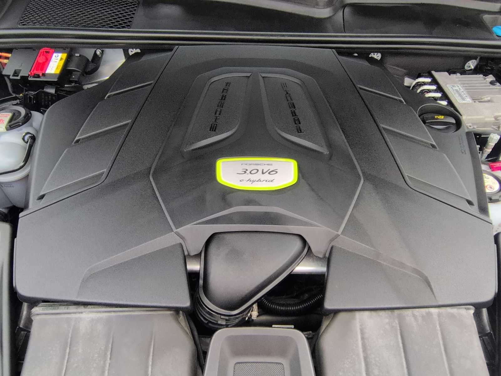 2021 Porsche Cayenne E-Hybrid