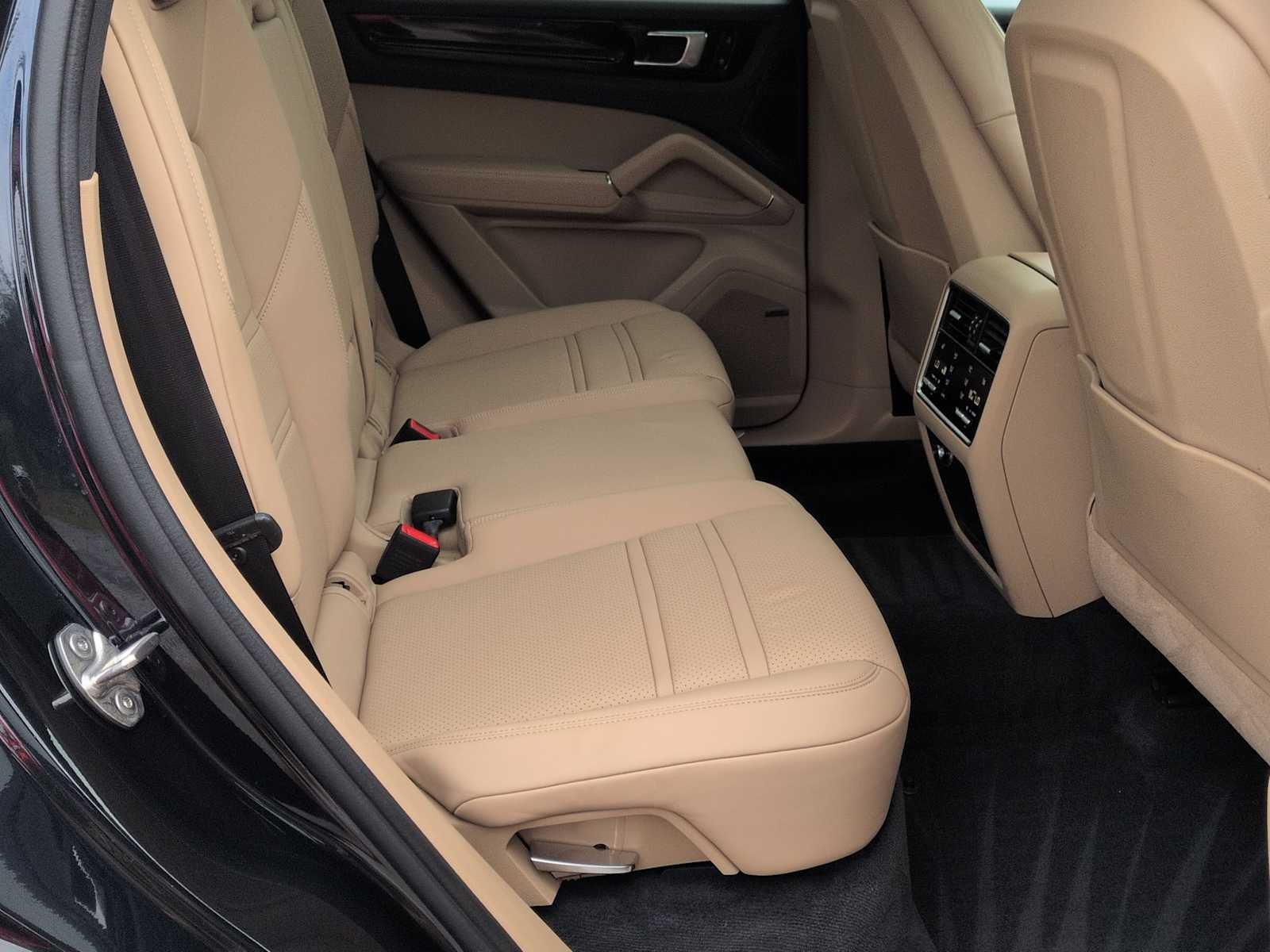 2021 Porsche Cayenne E-Hybrid