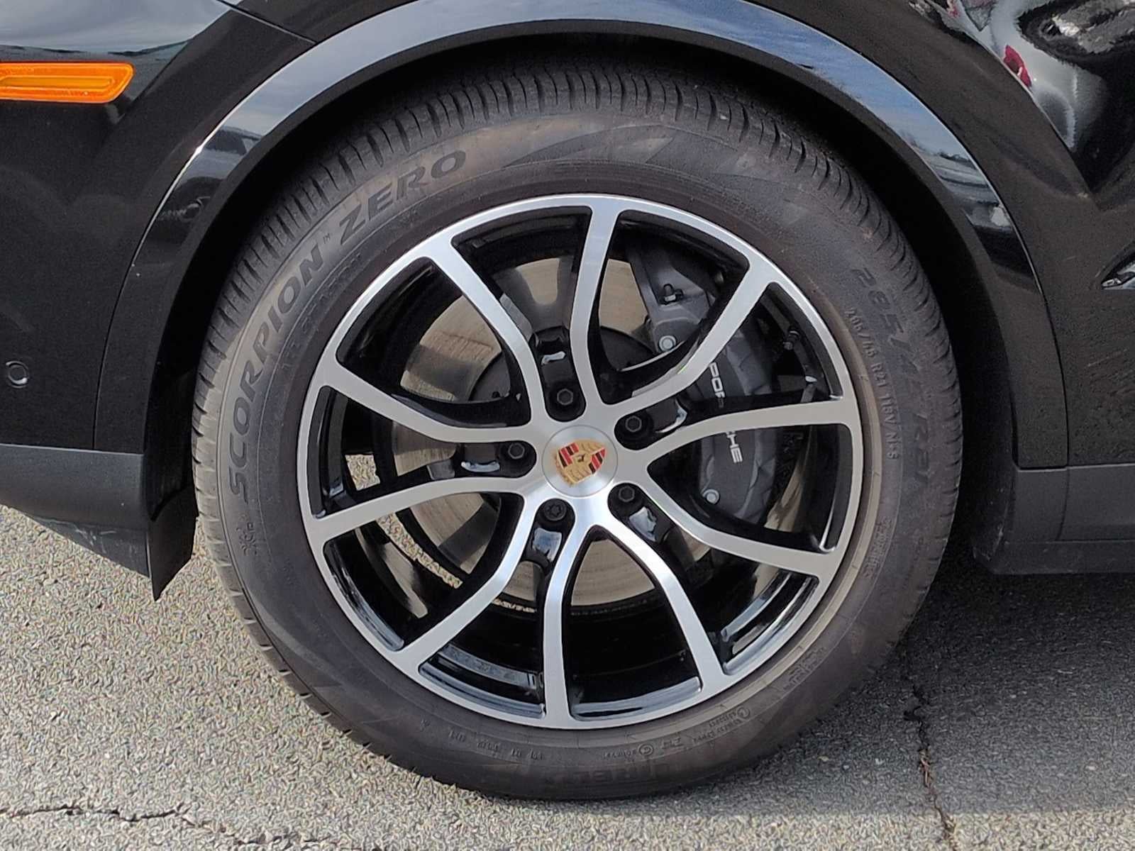 2025 Porsche Cayenne Coupe AWD