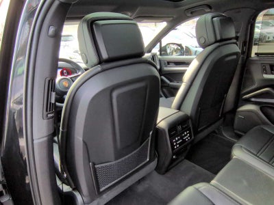 2025 Porsche Cayenne Coupe AWD