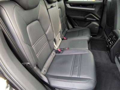 2025 Porsche Cayenne Coupe AWD