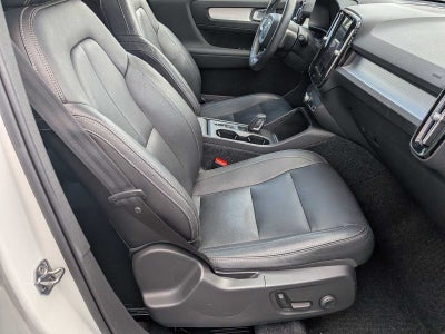2019 Volvo XC40 Momentum