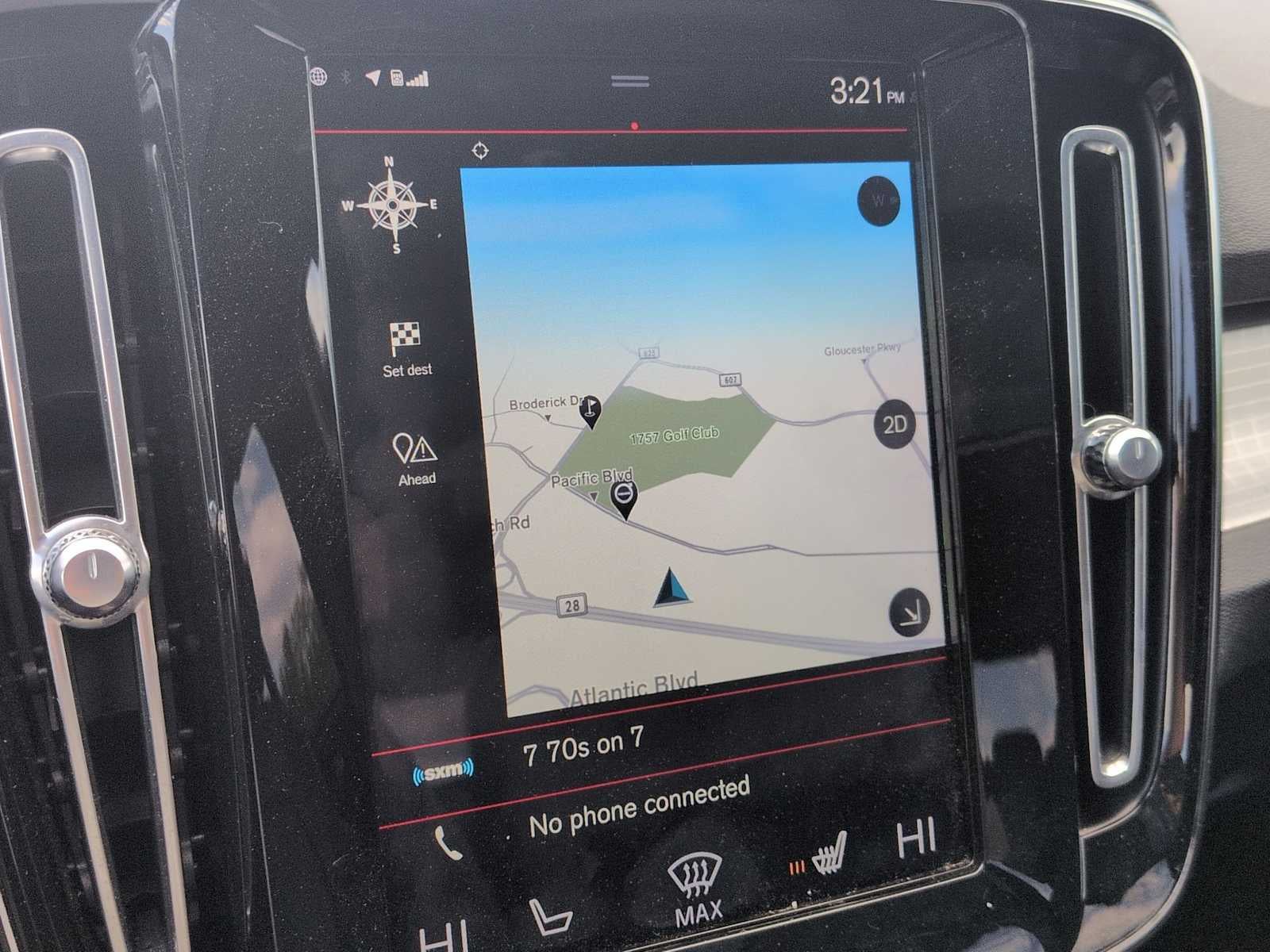 2019 Volvo XC40 Momentum
