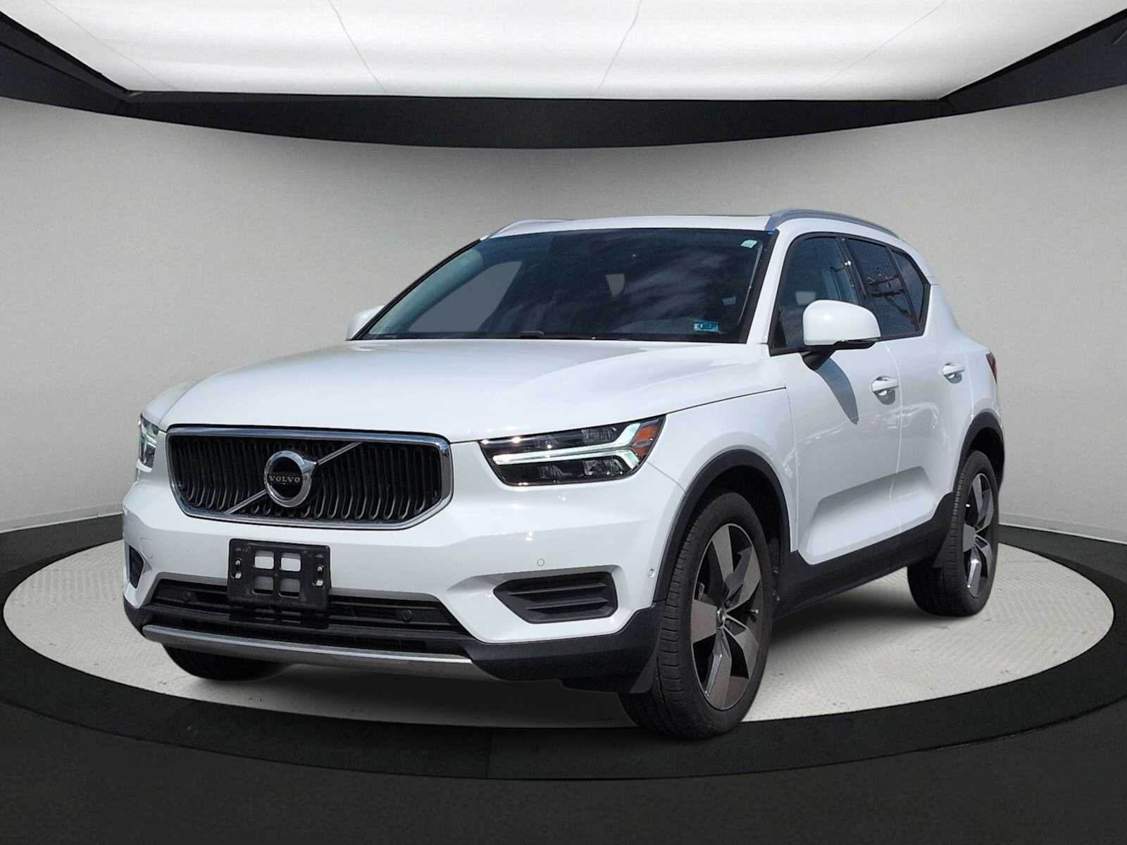 2019 Volvo XC40 Momentum