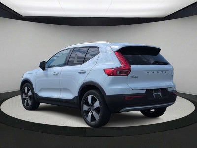 2019 Volvo XC40 Momentum
