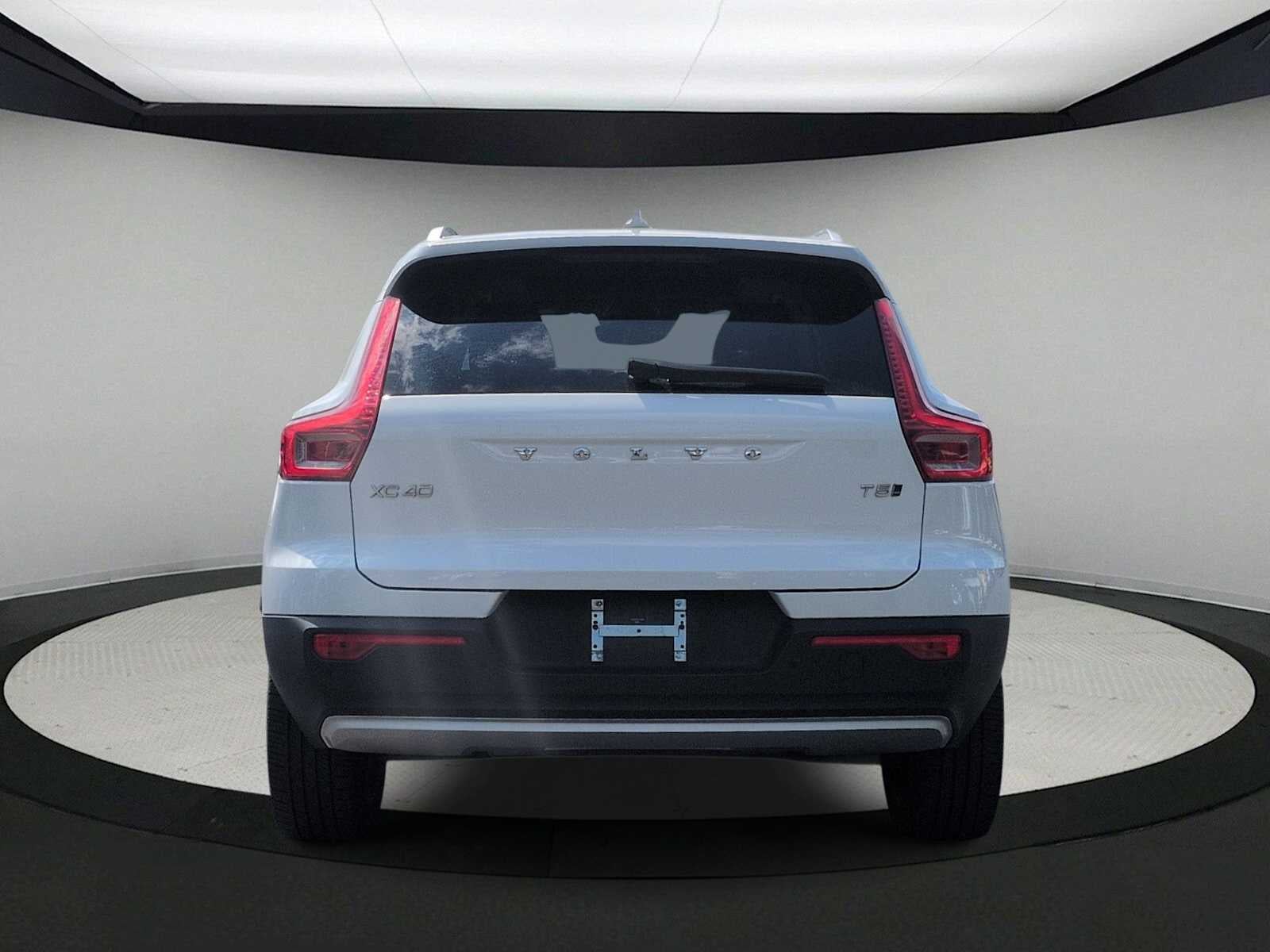 2019 Volvo XC40 Momentum