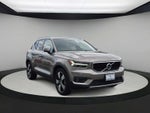 2022 Volvo XC40 Momentum