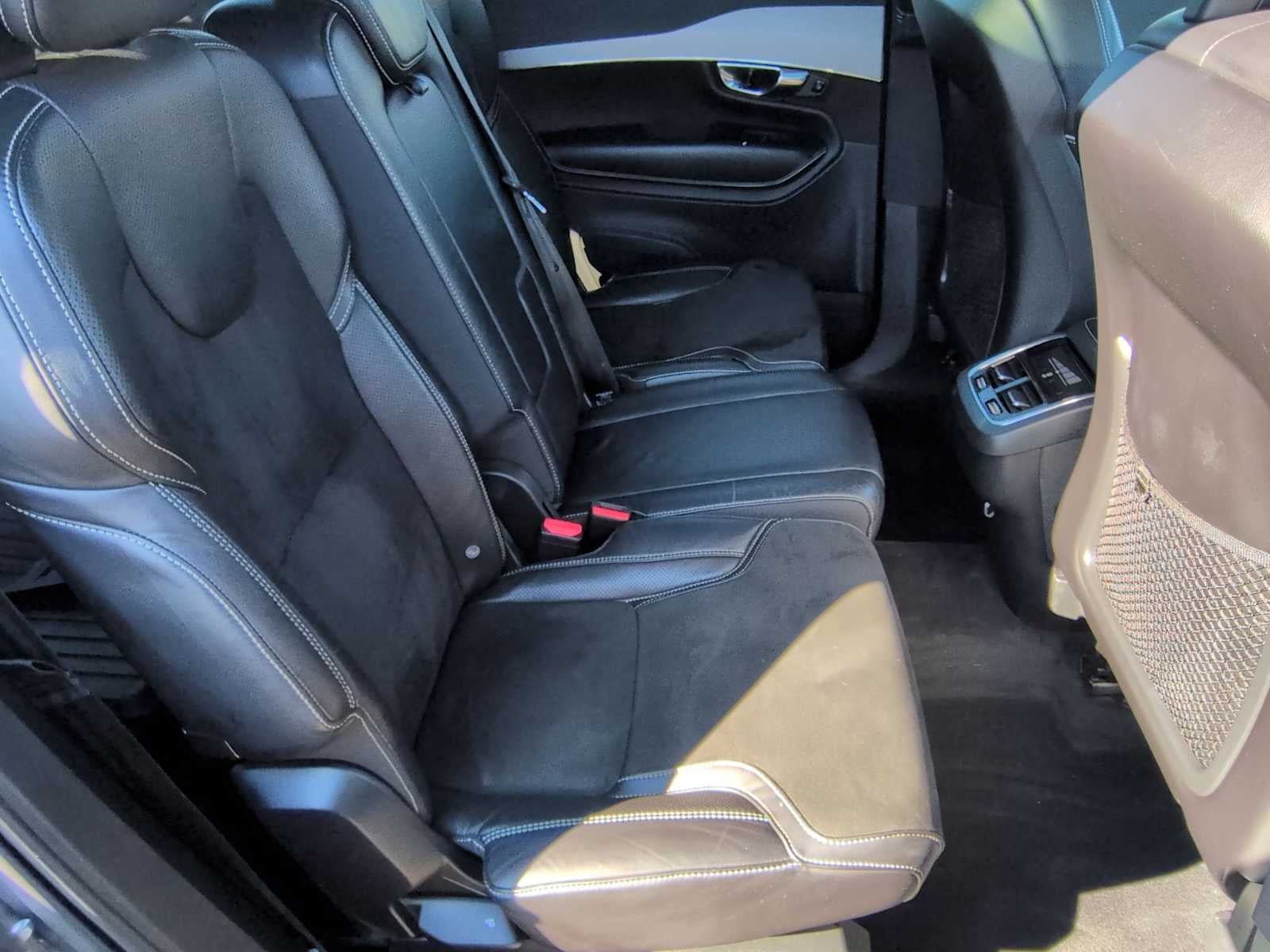 2017 Volvo XC90 R-Design