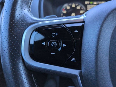 2017 Volvo XC90 R-Design