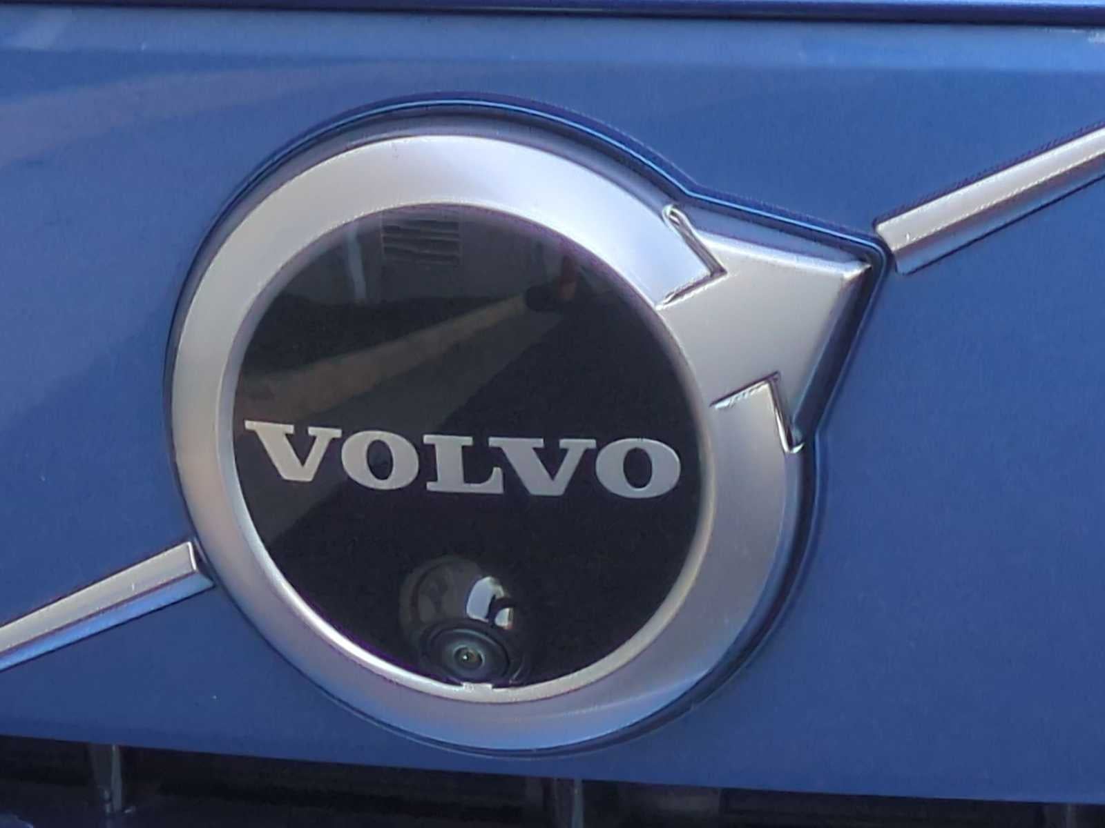 2021 Volvo XC40 Recharge P8 eAWD Pure Electric