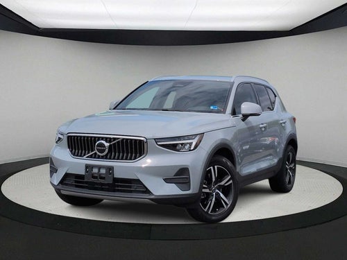 2024 Volvo XC40 Base