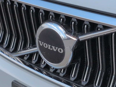 2024 Volvo XC40 Base