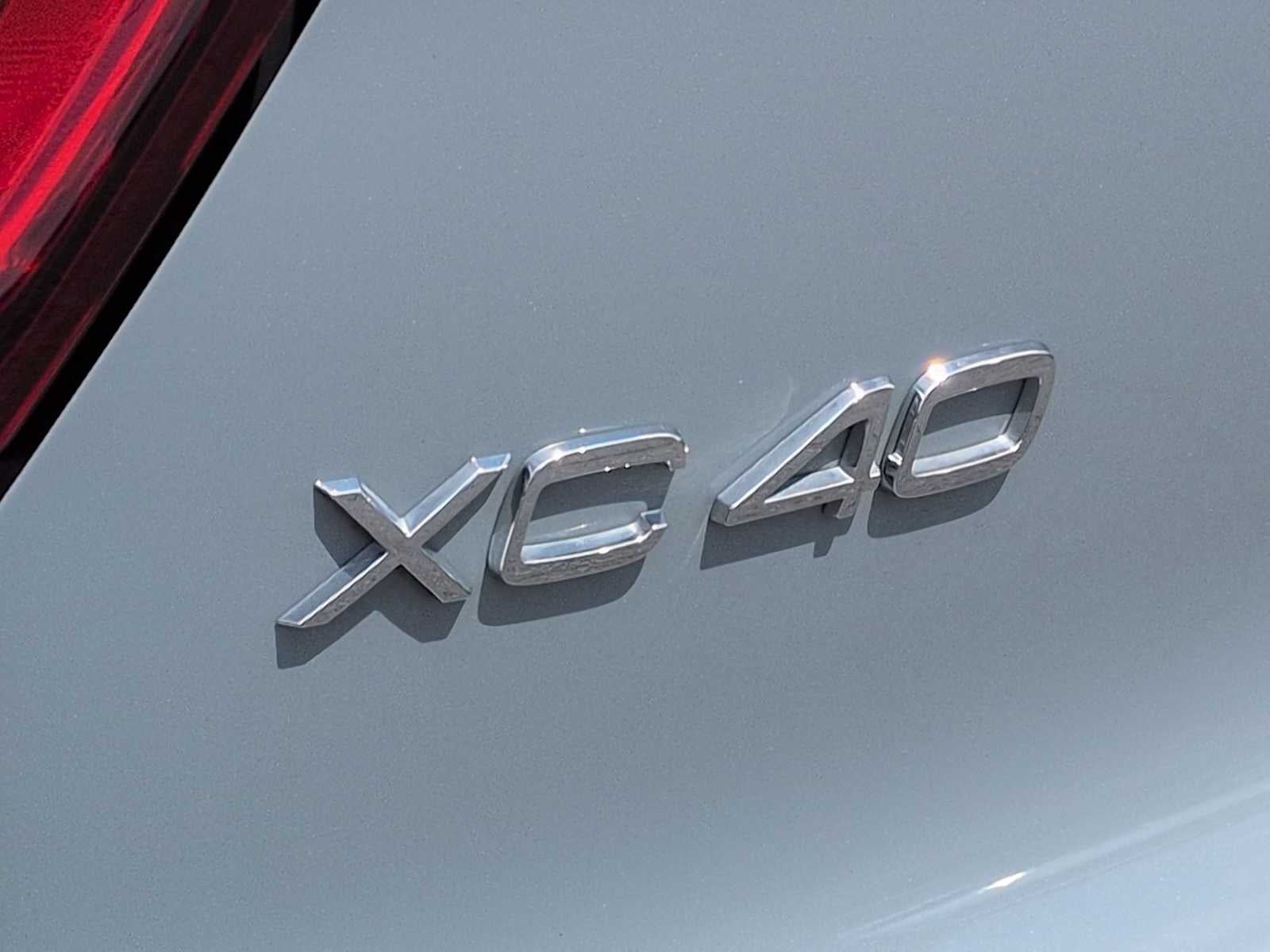 2024 Volvo XC40 Base