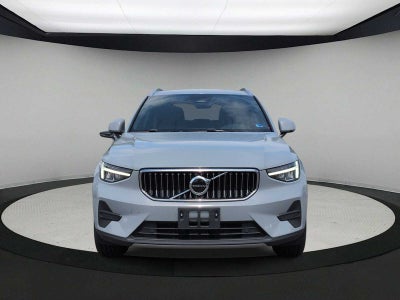 2024 Volvo XC40 Base
