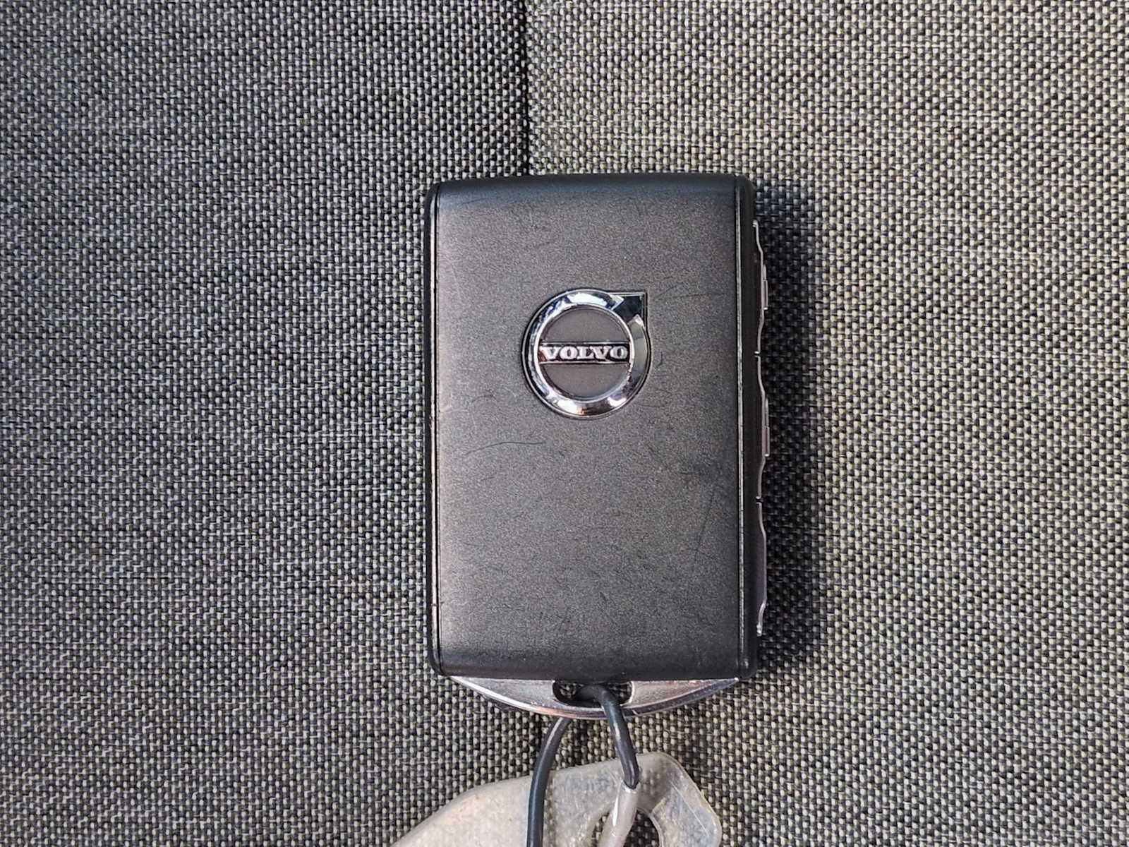 2024 Volvo XC40 Base