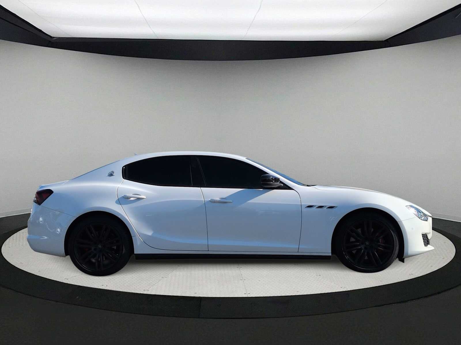 2021 Maserati Ghibli S Q4