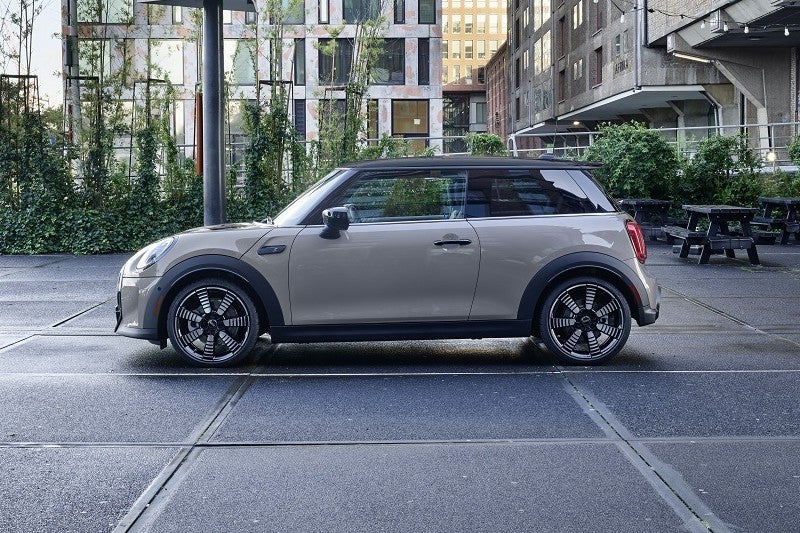 MINI Dealer Sterling VA